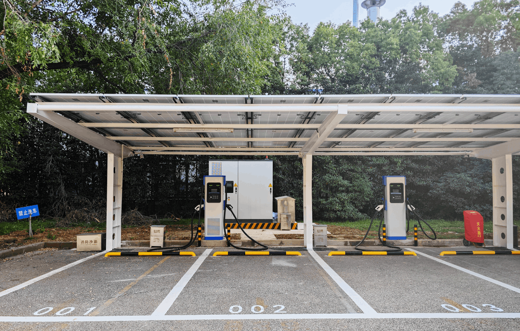 Photovoltaic Storage and Charging Case